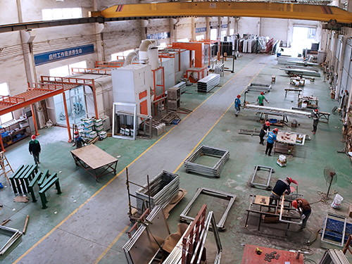 Powder coating workshop