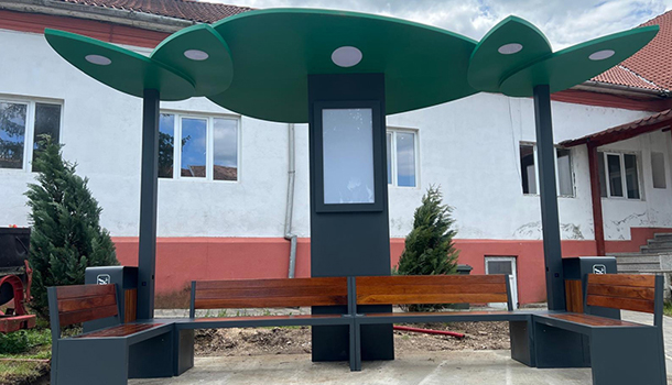 Romania Solar Bench with Digital Billboard Project: Eco-Friendly Public Space Solution 