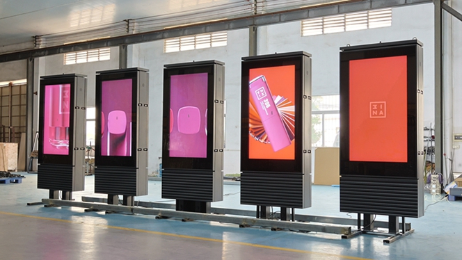 YEROO 65-inch Outdoor LCD Digital Kiosk Mass Delivery Project for European Markets