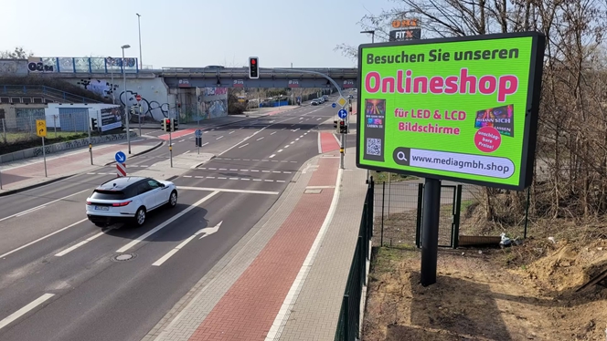 YEROO Outdoor Vertical LED Billboard Project in Germany